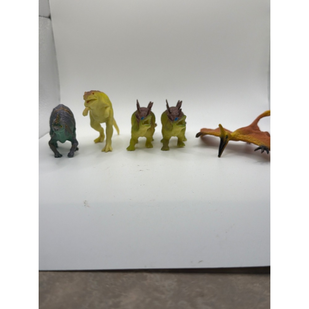 Lot of 5 Mixed Dinosaur Toy Figures Stegosaurus Pterosaur Prehistoric Creatures